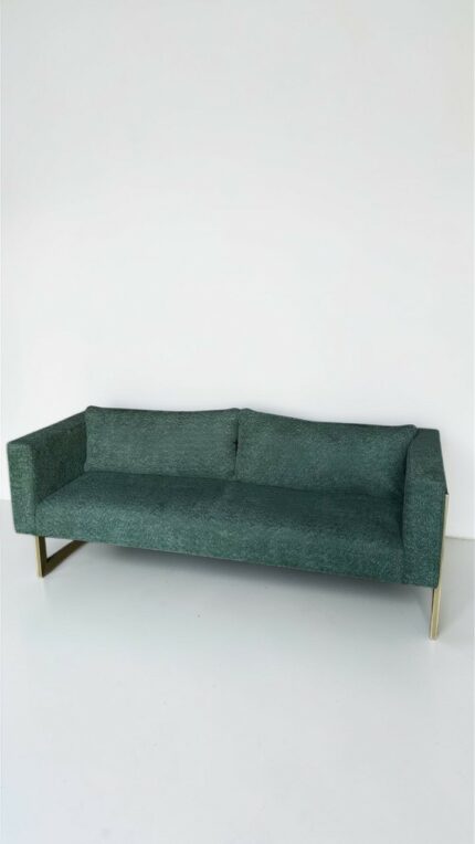 Pohovka Lounge 140см zelené buklé s polštáři, zlatá konstrukce