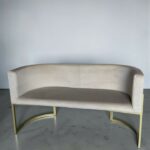 Pohovka Loft oválná 130см  béžový velur, zlatá konstrukce