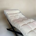 Silikonový potah na lehátko s bílým lemováním