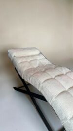 Silikonový potah na lehátko s bílým lemováním