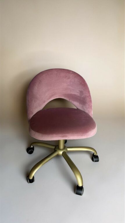 Židle Mood na kolečkách zlatá, samet růžový | Moderní kancelářská / kosmetická židle