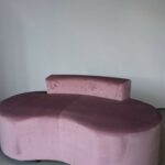 Pohovka Luna 160см  růžový samet | Pohovka do čekárny, salonu i domácnosti