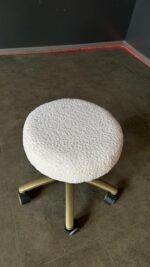 Židle Taburet na kolečkách, zlatá konstrukce | Kosmetická židle pro salon - Obrázek 3