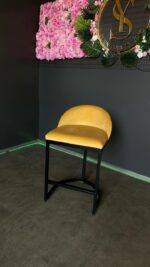 Koupit barová židle Bloom černá konstrukce žlutý velur | Barová židle do kuchyně a salonu - Obrázek 3