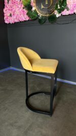 Koupit barová židle Bloom černá konstrukce žlutý velur | Barová židle do kuchyně a salonu - Obrázek 6