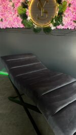 Koupit kosmetické lehátko Loft černá konstrukce šedý velur | Lehátko na řasy a kosmetiku - Obrázek 6