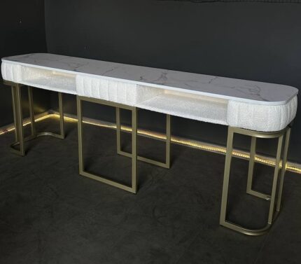 Manikérský stůl Art Lux Double – bílý mramor, teddy čalounění, zlatá konstrukce