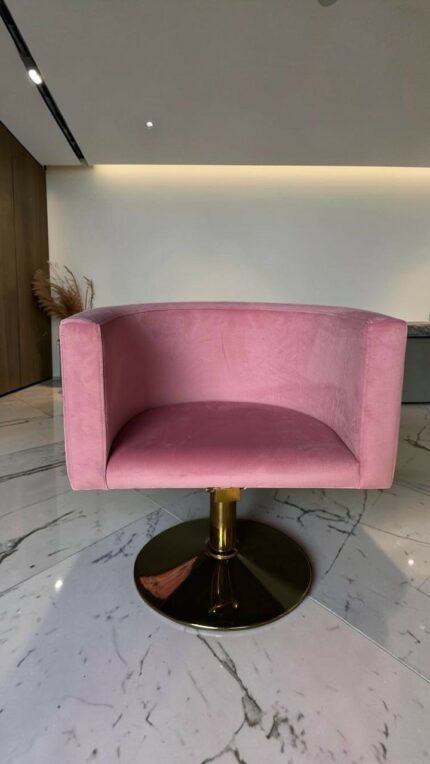 Kadeřnické křeslo oválné zlatá základna růžový velur | Křeslo do salonu