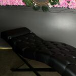 Kosmetické lehátko loft capitonné černá eko kůže nastavitelné | Lehátko do salonu