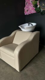 Kadeřnický mycí box Vibe béžový s bílou keramikou | Mycí křeslo do salonu - Obrázek 4