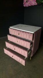 Komoda Pink Gold Marble – komoda se zásuvkami, růžový velur, zlaté nohy - Obrázek 5