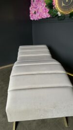 Lehátko Loft pro prodlužování řas, podélné prošití, zlaté nohy, světle béžový velur - Obrázek 2