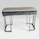 Stůl Art Lux Plus šedý velur stříbrné nohy – kosmetický stolek se zásuvkou