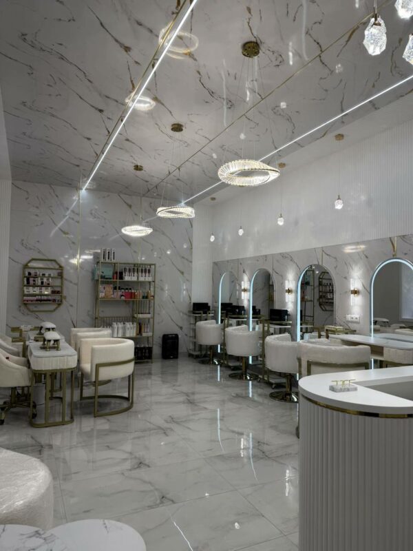 Kompletní vybavení beauty salonu BIBIENGLOW nábytkem YS Furniture